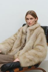 Manteau chaud mi-long à col montant en fausse fourrure de renard