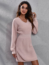 robe en maille à manches longues et col en V