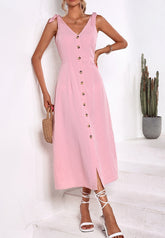Robe à bretelles nouées et boutons contrastés