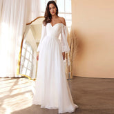 Robe de soirée fendue et décolletée