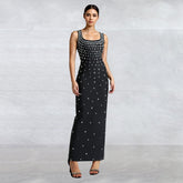 Robe taille basse sans manches à col rond et strass
