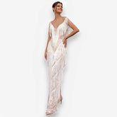 robe longue élégante sans manches et cintrée