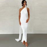 Robe dos nu sans manches à col halter