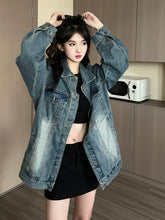 Tenue avec veste en jean oversize