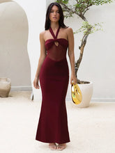 Robe moulante transparente en maille ajourée pour soirée