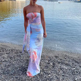 Robe de vacances moulante à fleurs fendue et sans bretelles