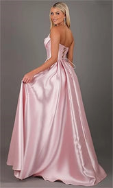 Robe de vacances blanche à corset fendu en satin