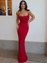 Robe moulante à fines bretelles pour soirée club