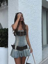 Robe mini en jean bustier ceinturée