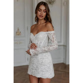 Robe de vacances à manches longues en dentelle brodée