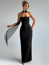 Robe maxi bustier dos nu à foulard