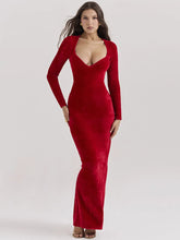 Robe moulante en velours à manches longues et col en V