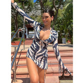 Robe moulante à col en V et imprimé zèbre à volants