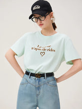 T-shirt noir à imprimé lettres sur les épaules