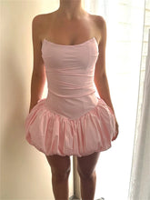 Robe mini bouffante sans bretelles à taille baleinée
