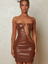 Robe moulante sans bretelles en similicuir PU