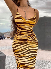 Robe à bretelles moulante et sexy