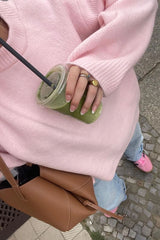 Pull en maille rose poudré à col rond
