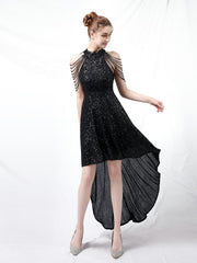 Robe de soirée mi-longue cintrée et ajustée 