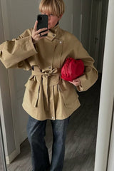 Trench-coat chic à revers et ceinture
