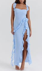 Robe longue bleue à volants
