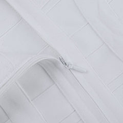 Robe bandage à col montant, manches longues et découpes arrivant au genou PP1103
