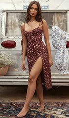 Robe bustier midi à fleurs bordeaux 