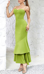 Robe longue à bretelles et coupe sirène verte