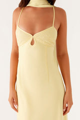 Robe de soirée maxi de luxe en satin à col V et dos lacé