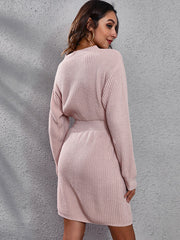 robe en maille à manches longues et col en V 
