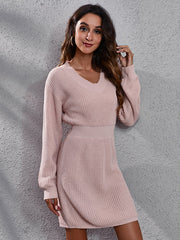 robe en maille à manches longues et col en V 