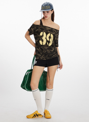 T-shirt camouflage à épaules dénudées et manches courtes