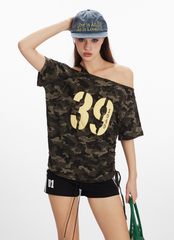 T-shirt camouflage à épaules dénudées et manches courtes