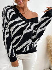 Pull noir à col en V imprimé zèbre 