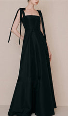 Robe à bretelles TIE noire