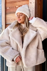 Manteau d'hiver duveteux à col rabattu