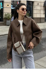 Veste courte ample en laine à col et fermeture éclair