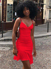 Robe courte unie à dos nu et volants, coutures dos nu, couleur licou 