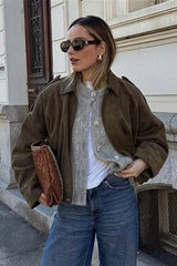 Veste bomber chic à la texture veloutée