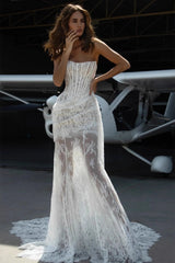 Robe de soirée bustier haut de gamme en dentelle transparente à empiècements corset