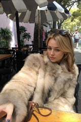Manteau court et chaud à col montant en fausse fourrure de renard