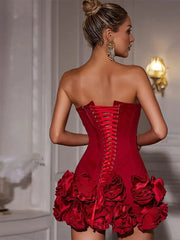 Robe bustier à volants et fleurs 3D