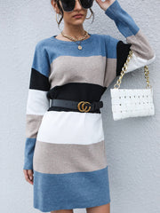 Robe pull en laine bleue 