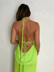 Robe longue dos nu fendue à col halter 