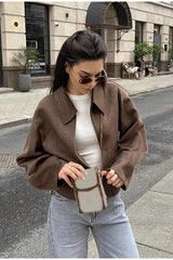 Veste courte ample en laine à col et fermeture éclair