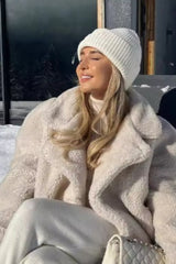 Manteau d'hiver duveteux à col rabattu