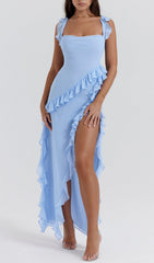 Robe longue bleue à volants