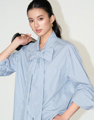 Blouse oversize en coton à rayures et nœud papillon