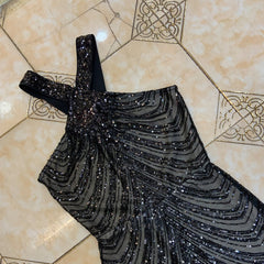 Robe moulante maxi sans manches à sequins et col en V HT2746