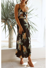 Robe à imprimé tropical et découpes